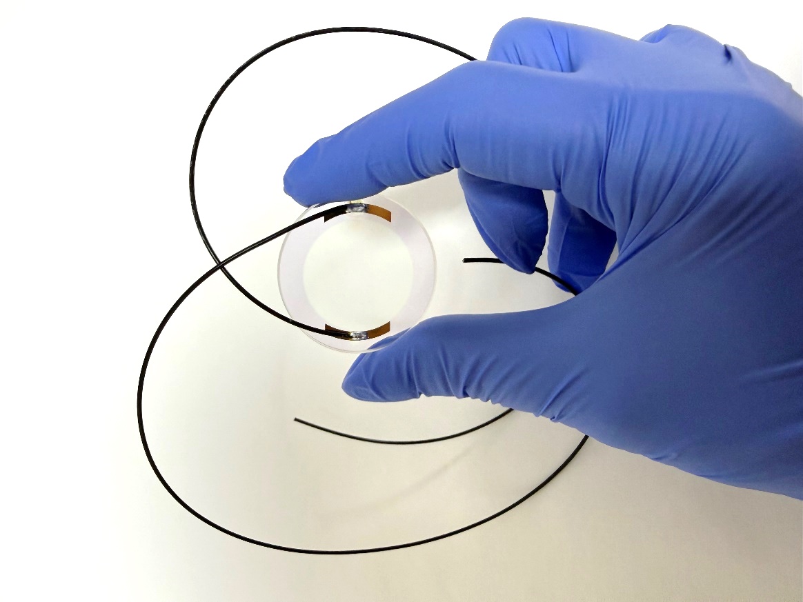 AR coated transparent heater ITO glass with integrated gold electrodes